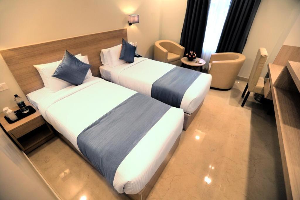 Pp Residency Hotel Covelong Kültér fotó